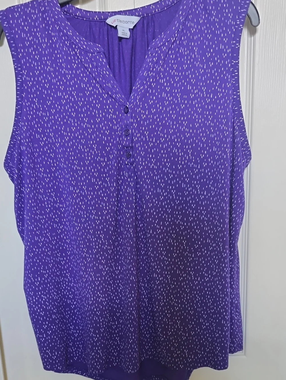 Liz Claiborne Purple Sleeveless Henley with White Dot Pattern - Picture 1 of 4